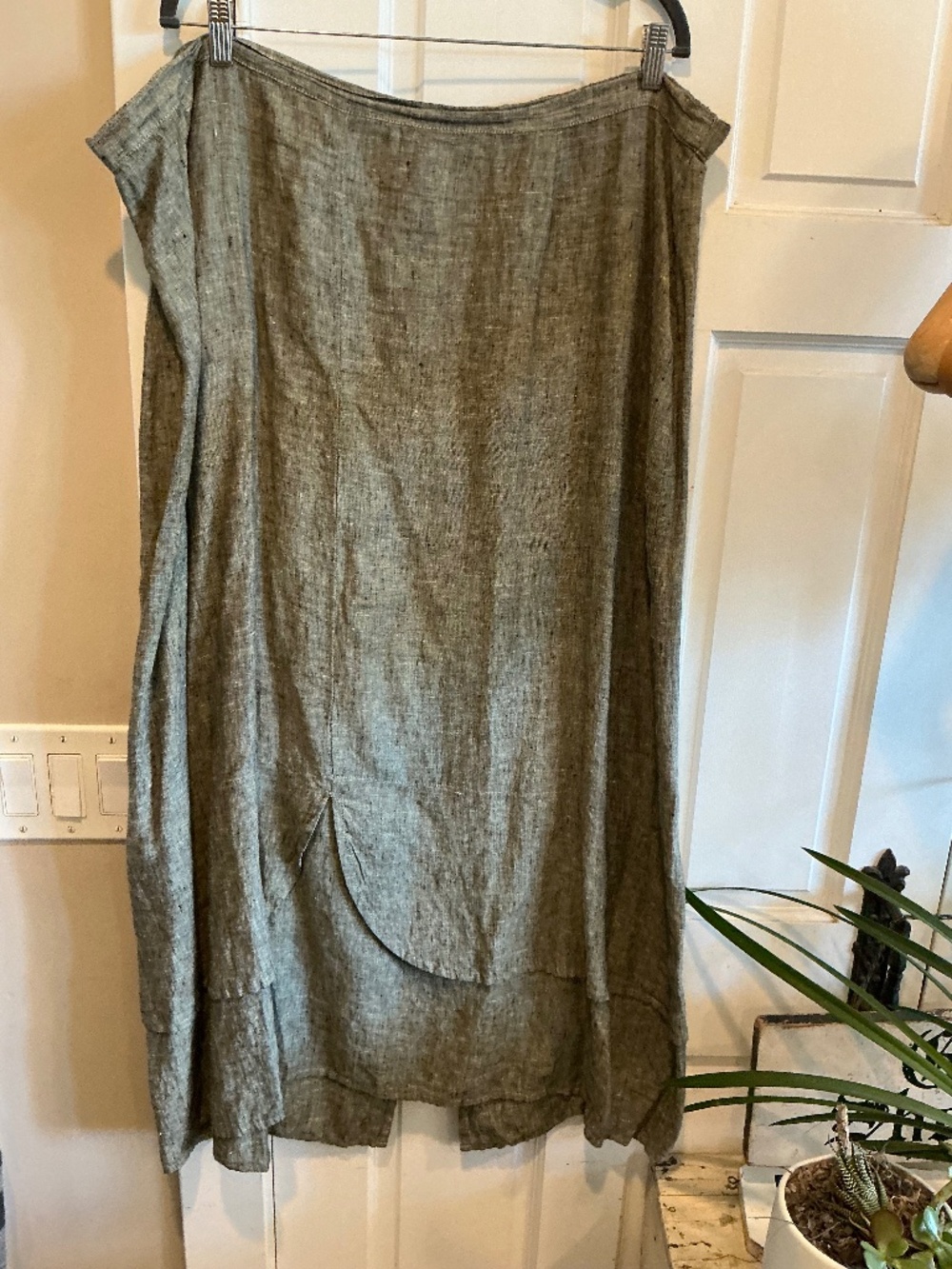 Flax linen skirt with scallop detail in plus size 3G!